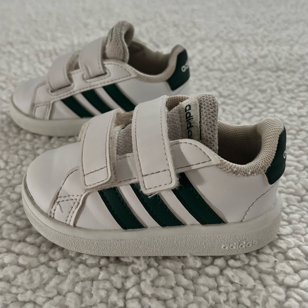 Adidas ADIDAS. Infant Size 5. Dark Green Stripes. Minor Blemishes.